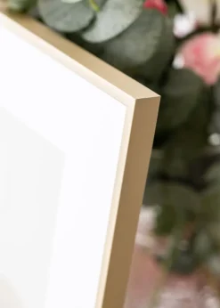 Aluminiumramme Messing 30x40 cm - Passepartout Hvid 21x29,7 cm