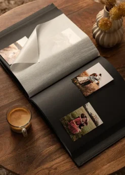 Black Line Maxi Album 30x33 cm (100 Sorte sider / 50 blade)