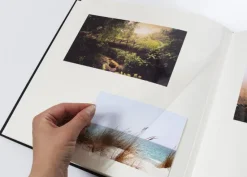 Fun Selvhæftende Rød - 33x34 cm (50 Hvide sider / 25 blade)