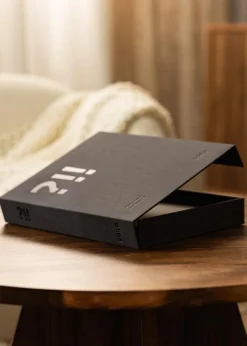 KAILA ?!! - Coffee Table Photo Album (60 Sorte Sider / 30 Blade)