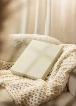 KAILA HAU'OLI - Coffee Table Photo Album (60 Sorte Sider / 30 Blade)