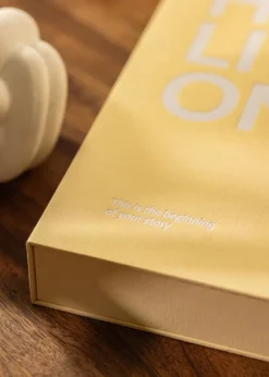 KAILA HI LITTLE ONE Yellow - Coffee Table Photo Album (60 Sorte Sider)