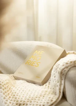 KAILA MEMORIES Cream - Coffee Table Photo Album (60 Sorte Sider / 30 Blade)