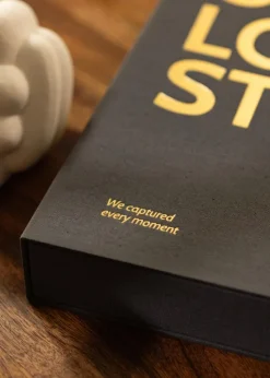 KAILA OUR LOVE STORY Black - Coffee Table Photo Album (60 Sorte Sider)