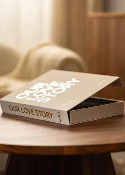 KAILA OUR LOVE STORY Creme - Coffee Table Photo Album (60 Sorte Sidere)