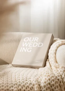 KAILA OUR WEDDING Creme - Coffee Table Photo Album (60 Sorte Sidor)