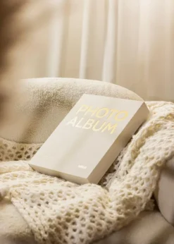 KAILA PHOTO ALBUM Creme - Coffee Table Photo Album (60 Sorte Sider / 30 Blade)