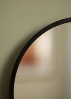KAILA Round Mirror - Edge Black 30 cm Ø