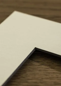 Passepartout Hvid (Sort kerne) - Bestilt efter mål