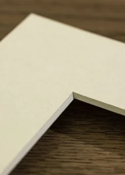 Passepartout Offwhite (Hvid kerne) - Bestilt efter mål