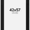 Passepartout Sort Standard (Hvid kerne) 42x57 cm (32x46)