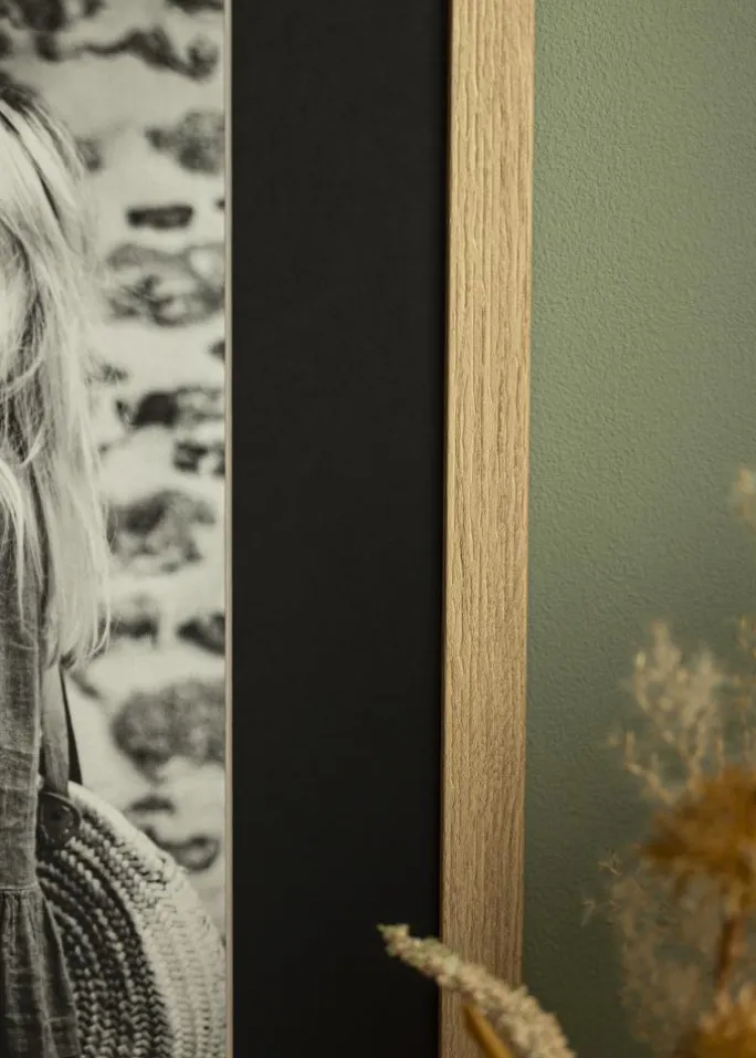 Passepartout Sort Standard (Hvid kerne) 45x60 cm (32,02x44,72)