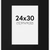 Passepartout Sort Standard (Hvid kerne) 24x30 cm (12,97x19,32)