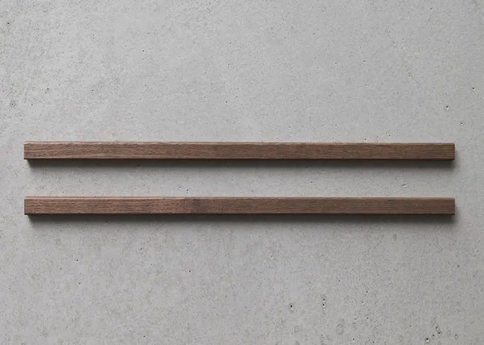 Plakatlister ChiCura Mørk Ask - 100 cm