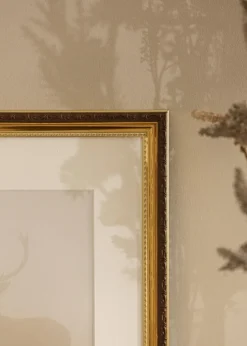 Ramme Abisko Guld 70x100 cm - Passepartout Hvid 62x93 cm