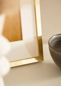 Ramme Ares Guld 40x40 cm - Passepartout Hvid 25x25 cm