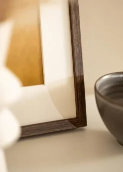 Ramme Ares Valnød 40x50 cm - Passepartout Hvid 30x38 cm