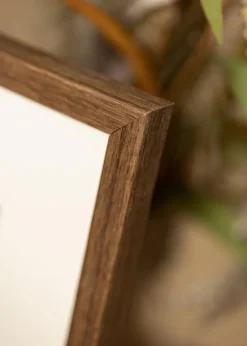 Ramme Ares Valnød 50x70 cm - Passepartout Hvid 40x61 cm