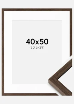 Ramme Ares Valnød 40x50 cm - Passepartout Hvid 31,5x40 cm