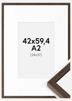 Ramme Ares Valnød 42x59,4 cm - Passepartout Hvid 25x38 cm