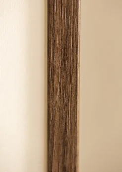 Ramme Ares Valnød 42x59,4 cm - Passepartout Hvid 25x38 cm