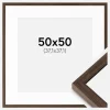 Ramme Ares Valnød 50x50 cm - Passepartout Hvid 15x15 inches
