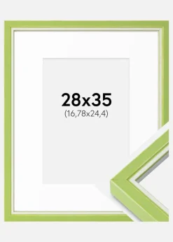 Ramme Diana Lysegrøn 28x35 cm - Passepartout Hvid 7x10 inches