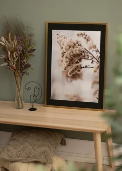 Ramme Edsbyn Guld 40x50 cm - Passepartout Sort 28x35 cm