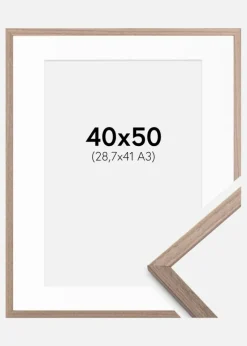 Ramme Edsbyn Lys Valnød 40x50 cm - Passepartout Hvid 29,7x42 cm (A3)