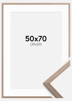 Ramme Edsbyn Lys Valnød 50x70 cm - Passepartout Hvid 40x60 cm