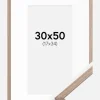 Ramme Edsbyn Lys Valnød 30x50 cm - Passepartout Hvid 18x35 cm