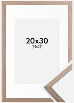 Ramme Edsbyn Lys Valnød 20x30 cm - Passepartout Hvid 15x22 cm
