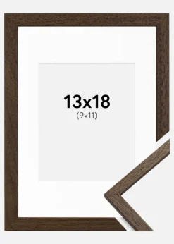 Ramme Edsbyn Valnød 13x18 cm - Passepartout Hvid 10x12 cm