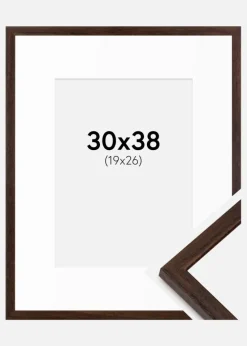 Ramme Edsbyn Valnød 30x38 cm - Passepartout Hvid 20x27 cm