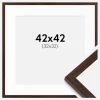 Ramme Edsbyn Valnød 42x42 cm - Passepartout Hvid 33x33 cm