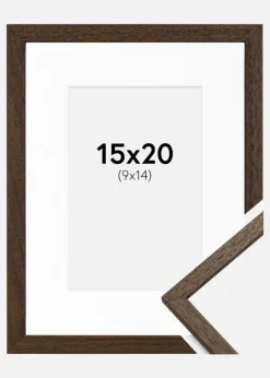 Ramme Edsbyn Valnød 15x20 cm - Passepartout Hvid 10x15 cm