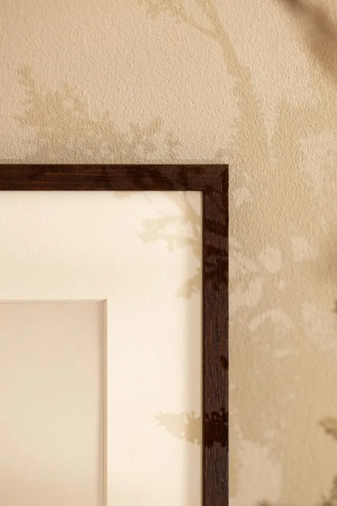 Ramme Edsbyn Valnød 21x27 cm - Passepartout Hvid 11x17 cm