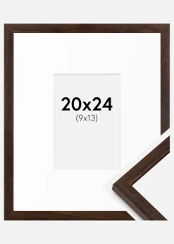 Ramme Edsbyn Valnød 20x24 cm - Passepartout Hvid 10x14 cm