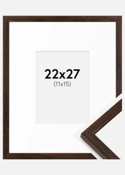 Ramme Edsbyn Valnød 22x27 cm - Passepartout Hvid 12x16 cm