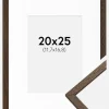 Ramme Edsbyn Valnød 20x25 cm - Passepartout Hvid 5x7 inches