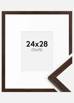 Ramme Edsbyn Valnød 24x28 cm - Passepartout Hvid 13x16 cm