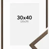Ramme Edsbyn Valnød 30x40 cm - Passepartout Hvid 21x30 cm
