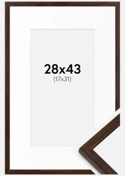 Ramme Edsbyn Valnød 28x43 cm - Passepartout Hvid 18x32 cm