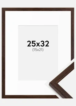 Ramme Edsbyn Valnød 25x32 cm - Passepartout Hvid 16x22 cm