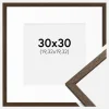 Ramme Edsbyn Valnød 30x30 cm - Passepartout Hvid 8x8 inches