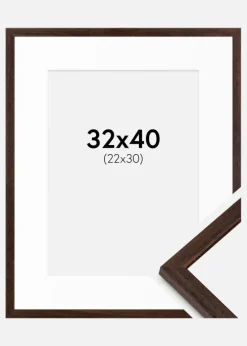 Ramme Edsbyn Valnød 32x40 cm - Passepartout Hvid 23x31 cm