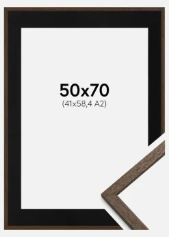 Ramme Edsbyn Valnød 50x70 cm - Passepartout Sort 42x59,4 cm (A2)
