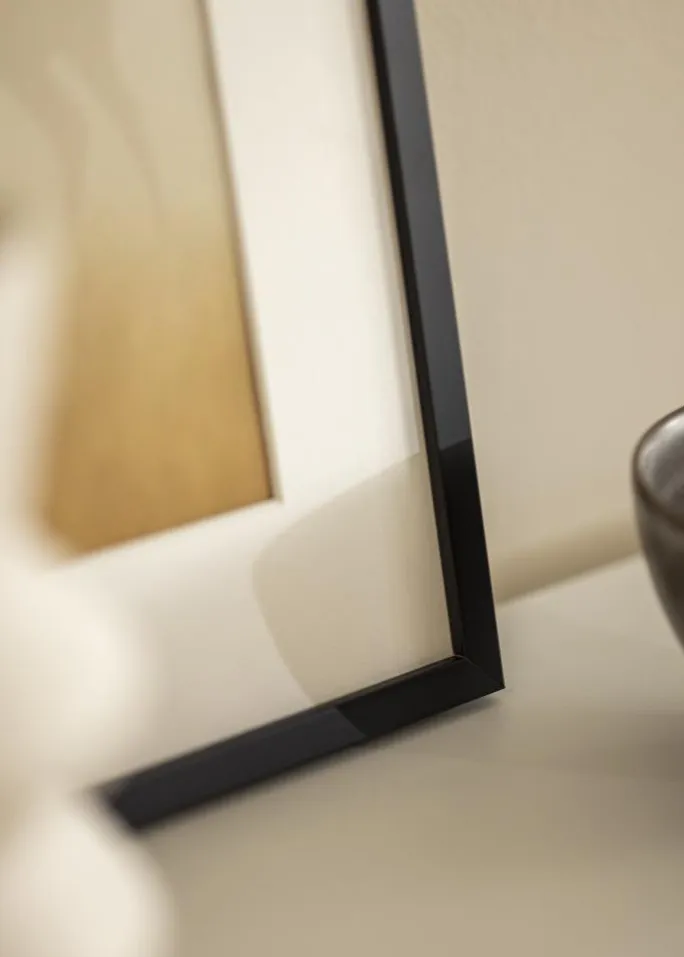 Ramme E-Line Sort 70x100 cm - Passepartout Hvid 59,4x84 cm (A1)