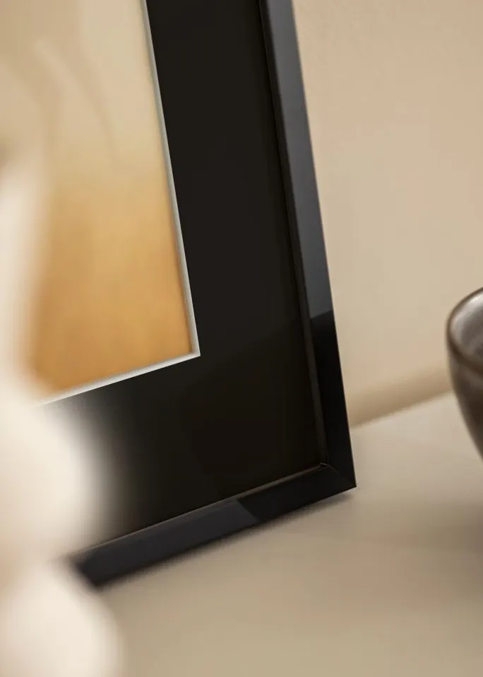 Ramme E-Line Sort 70x100 cm - Passepartout Sort 61x91,5 cm