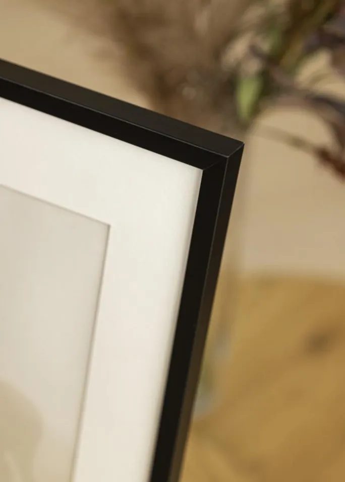 Ramme E-Line Sort 50x70 cm - Passepartout Hvid 16x24 inches